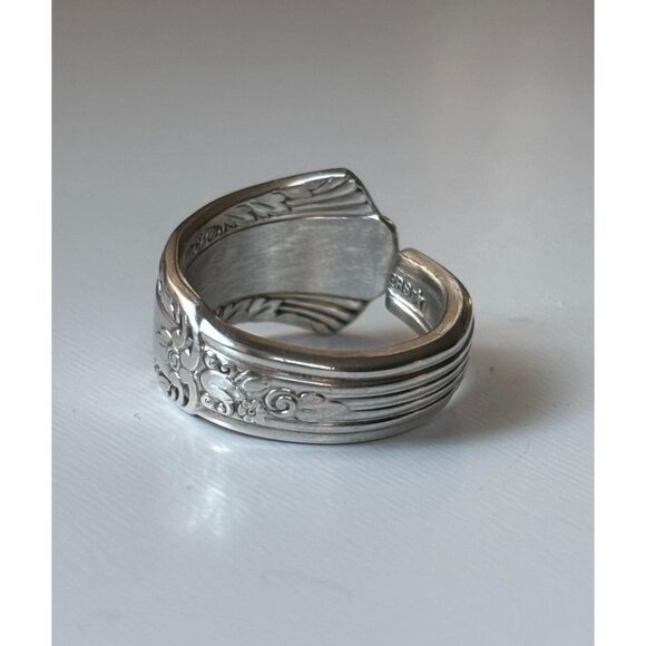 Handmade Antique Silver Plated Spoon Ring: Rogers Bros Filigree pattern - Picture 4 of 9